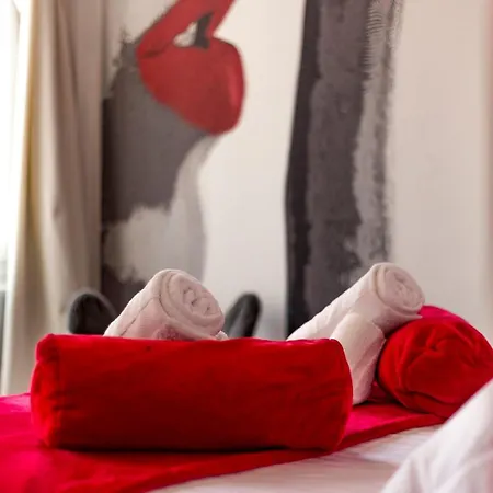 Suite Rouge • Experience Romantique & Spa